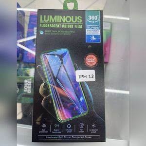 Tempered glass screen protector